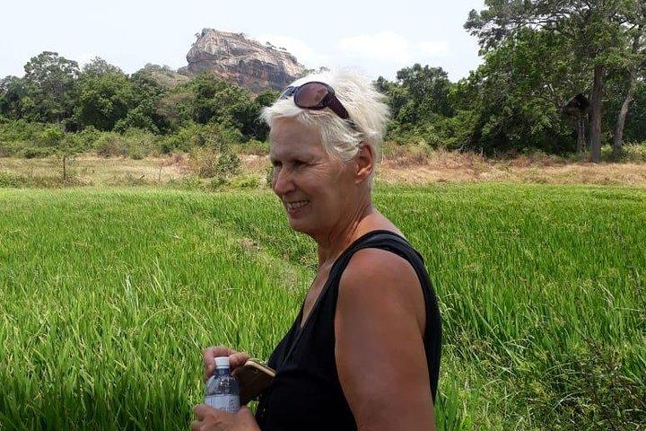 Excursion d'une journée à Polonnaruwa de Kandy en Aaliya Tours