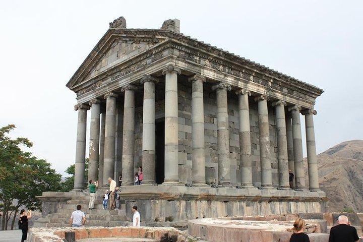 Excursão privada pagã e cristã Garni-Geghard