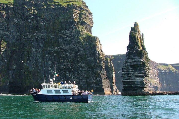 Visite d'une journée de Galway aux îles d'Aran et aux falaises de Moher