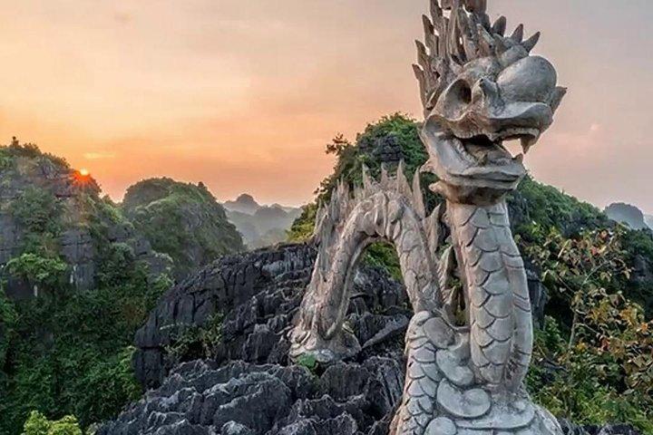 Ninh Binh-Hoa Lu-Tam Coc - Grotta di Mua - Escursione sulla montagna del drago Tour di 1 giorno
