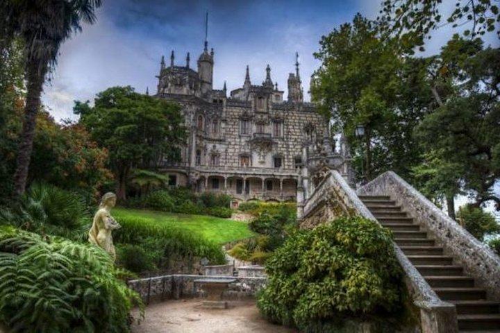 Sintra Private Tour with Pena Palace and Quinta da Regaleira