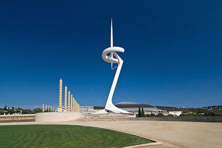 Private Modern Architecture Tour of Barcelona with private pick up and drop off