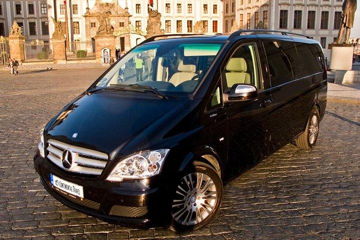 Transfert privé de Prague à Munich dans une voiture de luxe