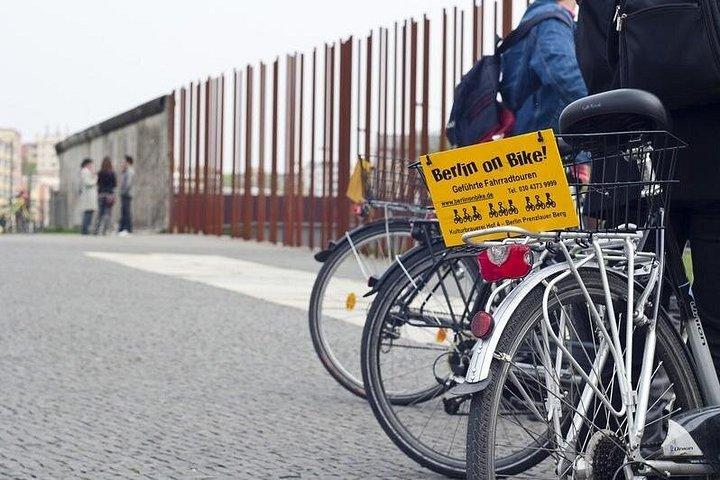 Berlinmuren och kalla krigets cykeltur i små grupper
