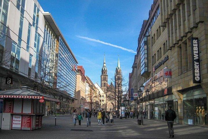 Nuremberg Private Walking Tour com um local
