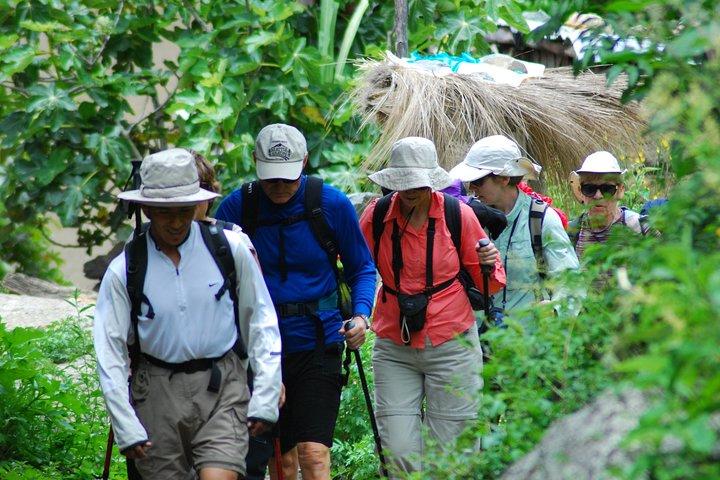 クスコから聖なる谷までの隠れたインカトレイル（1泊2日）