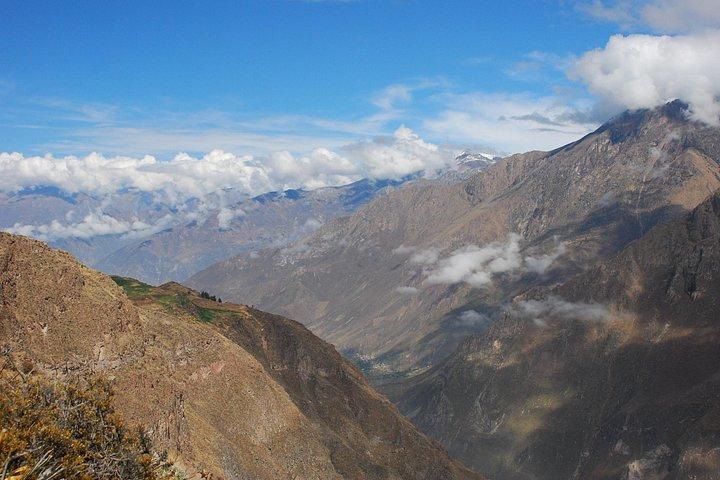 アレキパからプーノへのプライベート2日間のColca Canyonツアー