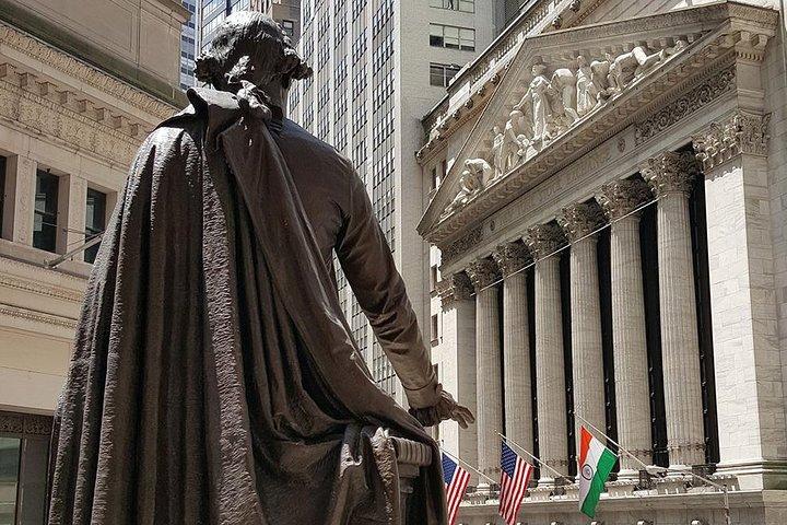Tour a piedi nel centro storico di New York e nel centro storico di Wall Street, tra cui il 911 Memorial
