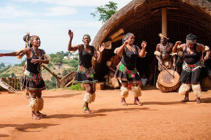 Phezulu Cultural Village & Reptile Park Tagestour ab Durban