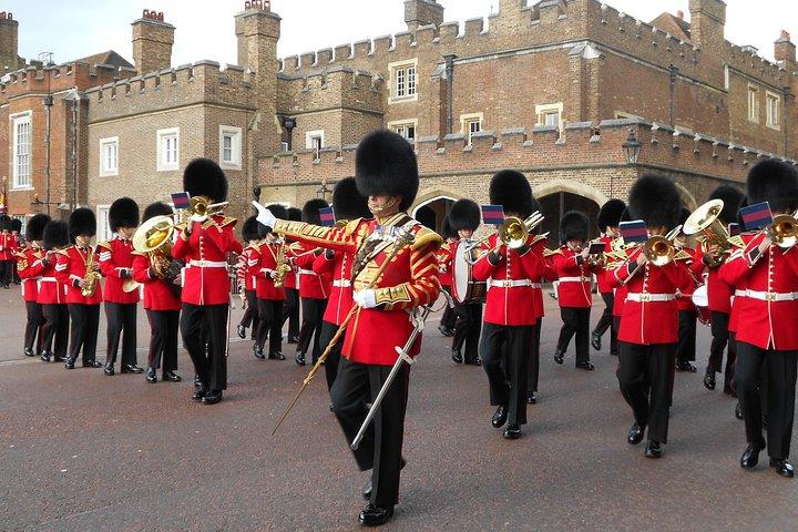 Balade guidée lors de la cérémonie de la relève de la garde à Londres