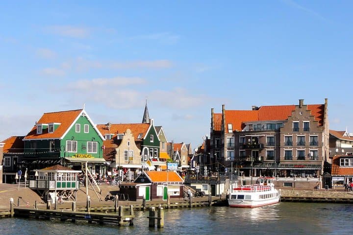Day Trip from Amsterdam to Zaanse Schans Windmills and Volendam