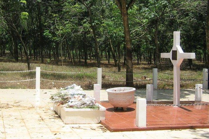 Excursão privada de dia inteiro ao campo de batalha Long Tan saindo da cidade de Ho Chi Minh