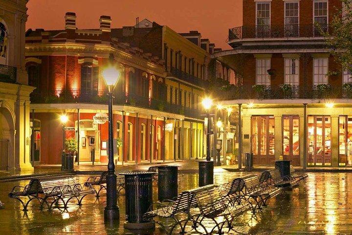 Escursione frequentata del quartiere francese di New Orleans