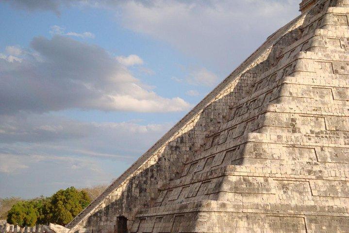 ミニユカタン3日2泊チチェンイツァCenoteメリダUxmal Celestunカンクンからのコバ洞窟