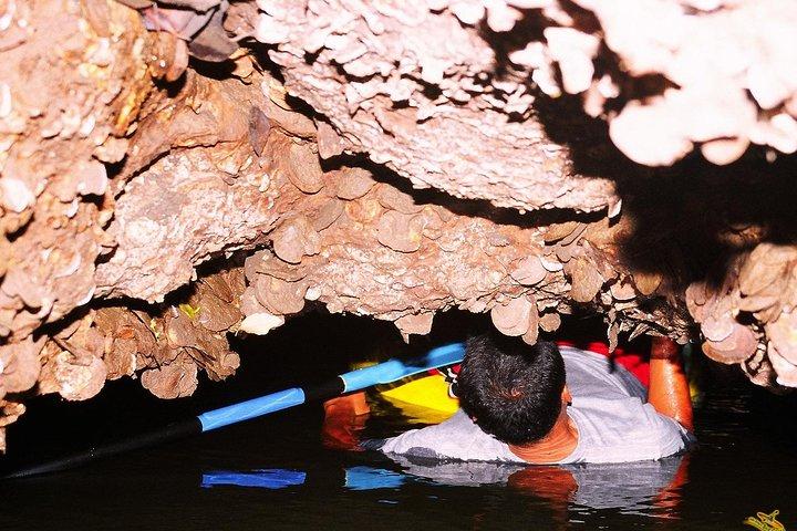 John Gray's Adventure Hong by Starlight na Baía de Phang Nga