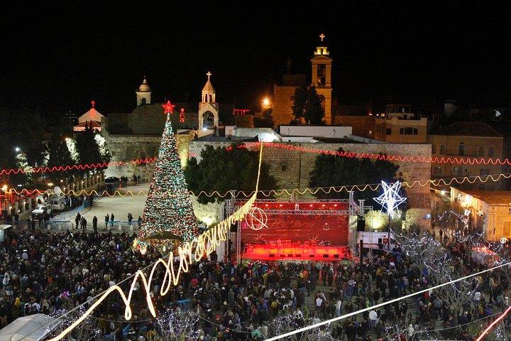 エルサレムのクリスマスイブとベツレヘムの真夜中の塊