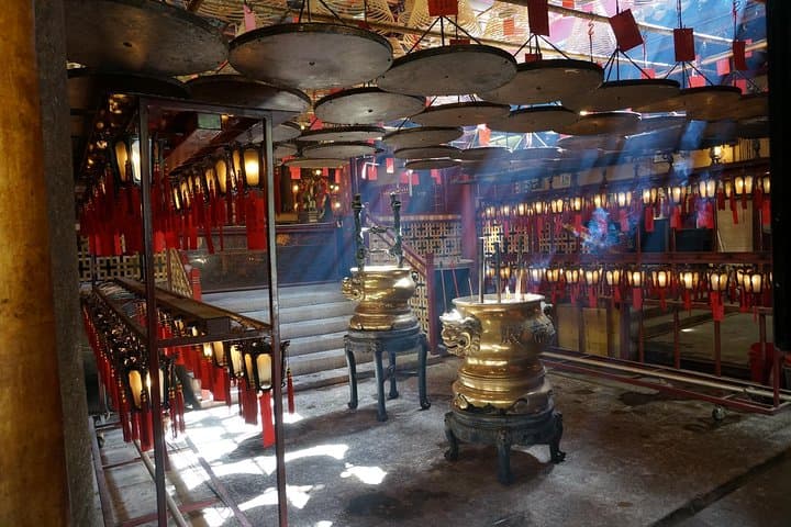 Half-Day or Full- Day Private Custom Walking Tour of Hong Kong