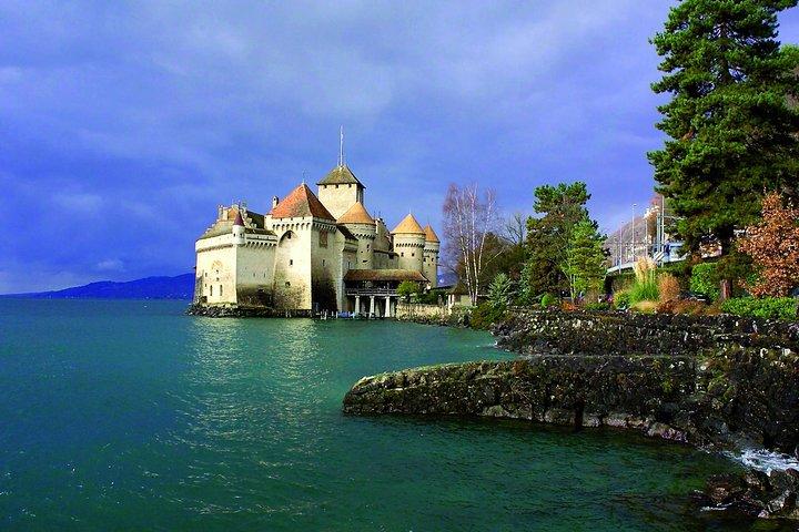 (KTL303) - Winter Tour Montreux and Chaplin's World from Lausanne