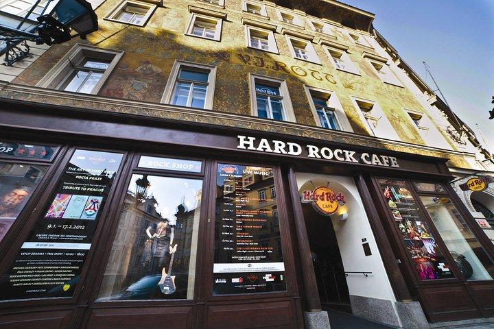 Hard Rock Cafe Prag med lunch eller middag