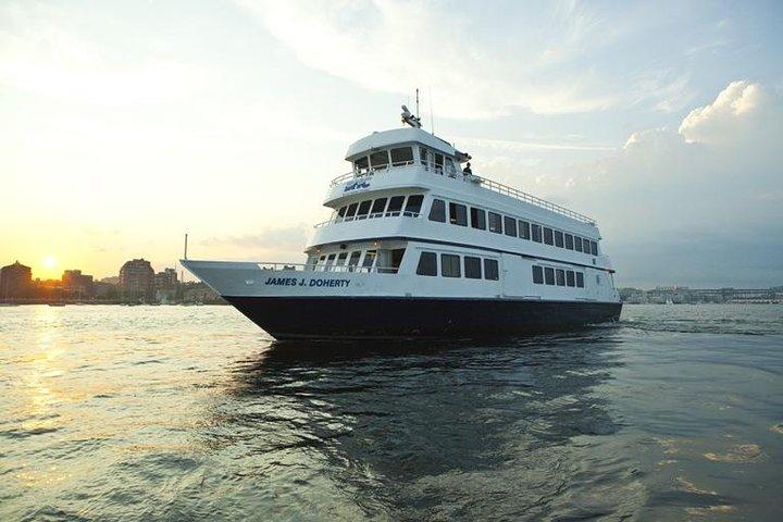 Stadscruises Boston - Sightseeingcruise bij zonsondergang in de haven van 90 minuten