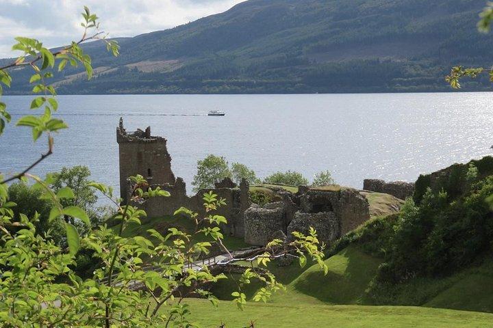 Excursion d'une journée au départ d'Inverness - île de Skye, piscines de fées et château d'Eilean Donan