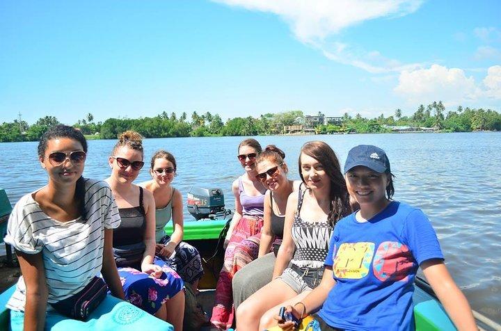 Bentota River Safari door BTM (ontmoeting met mangroves en dieren in het wild)