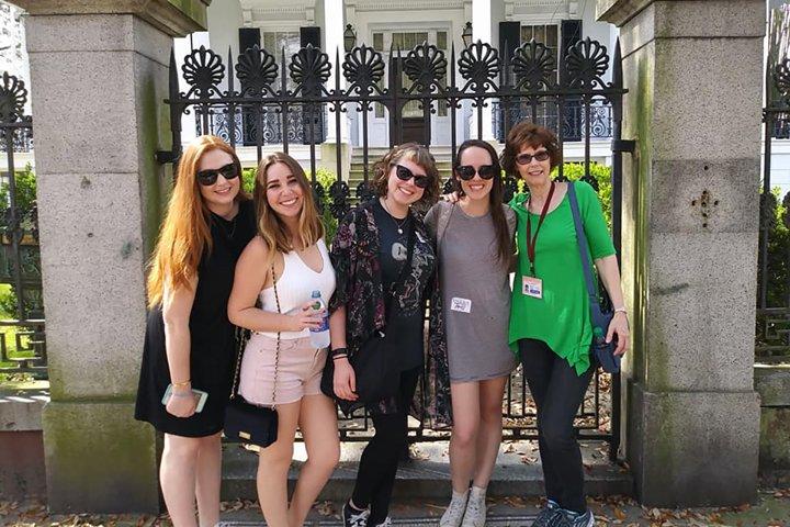 Lille gruppe Glamorous Garden District Tour