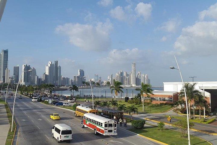Panama City Private Walking Tour with a Local