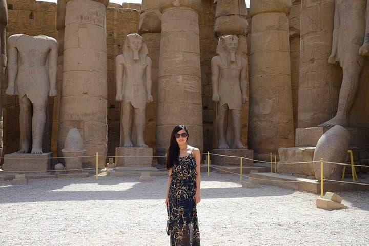 Luxor Layover guided trip East and West banks from luxor Airport
