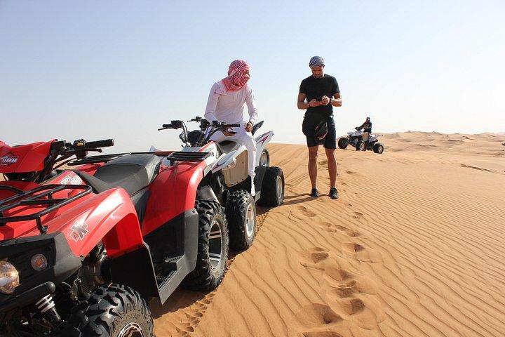 ドバイ: クワッド＆ATVバイク、レッドデューン砂漠とサファリアドベンチャー