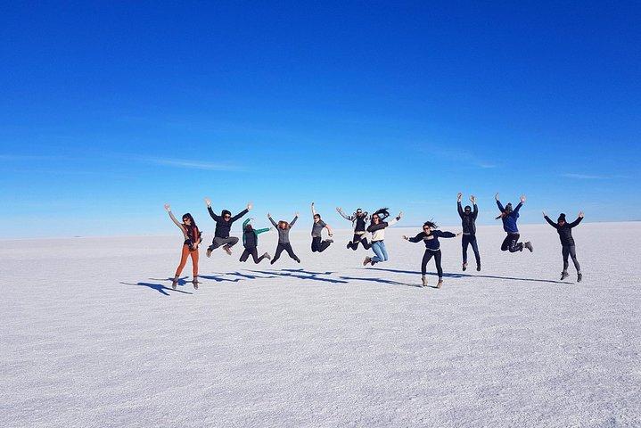 3 - Gemeinsame Tour durch die Uyuni Salt Flats : Guide auf Englisch, Private Zimmer