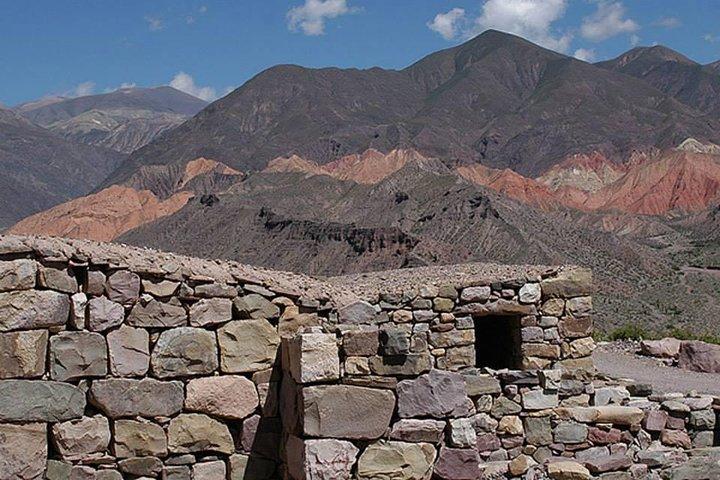 サルタのHumahuaca Gorgeへの1日ツアー