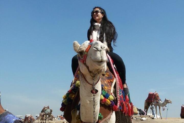 Solo kvinnlig resenärstur till Giza Memphis och Saqqara