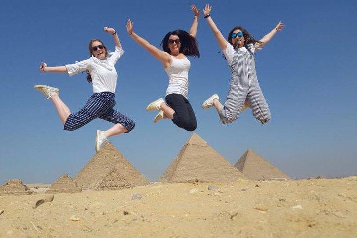 Visite privée de 8 heures des pyramides de Gizeh et du musée égyptien