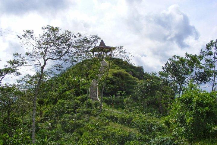 Halve dag privé Menoreh Hill Trekking Tour vanuit Borobudur