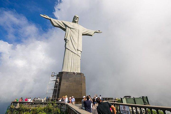 Christ the Redeemer Trail x Lage Park