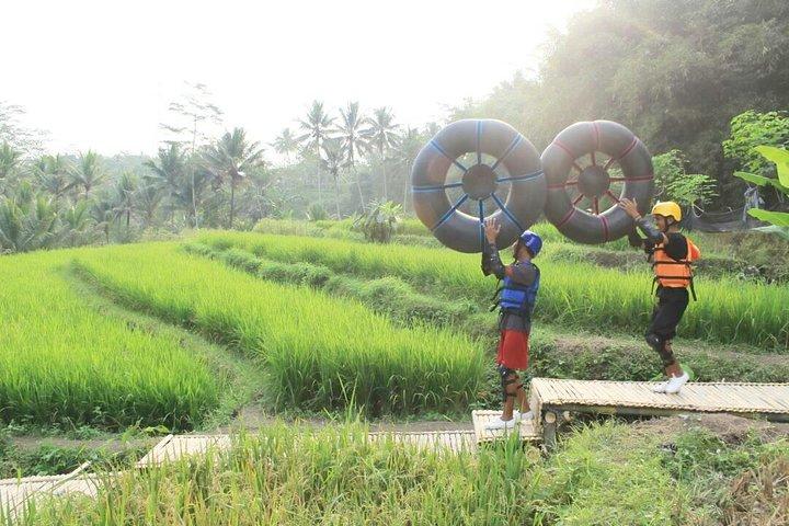 Borobudur Sunrise og River Tubing