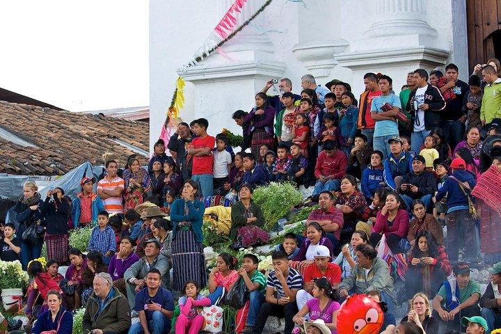 Tour a piedi del mercato di Chichicastenango tradizionale e colorato