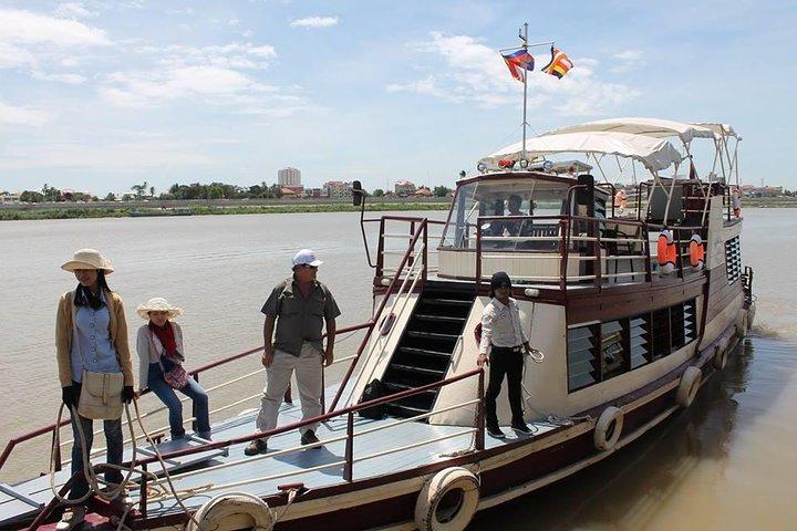 Enkelriktad flodkryssning/vägtur från Phnom Penh till Siem Reap eller Siem Reap till PP