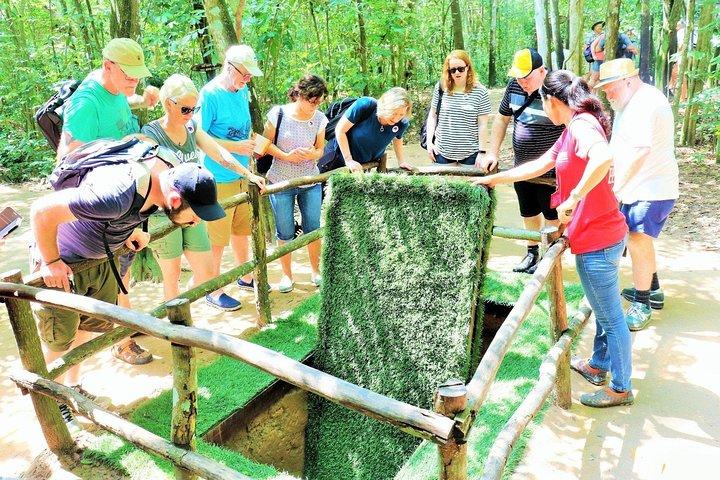 Ganztagesausflug nach Ho-Chi-Minh-Stadt und Cu-Chi-Tunnel