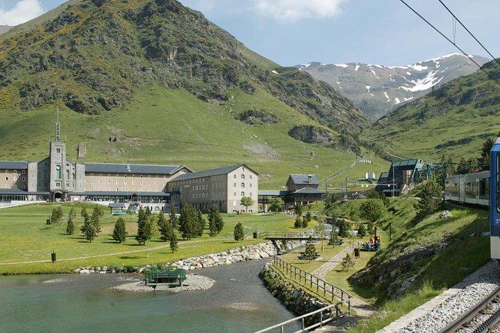 Private Day Tour naar Vall de Núria en Camprodón vanuit Barcelona