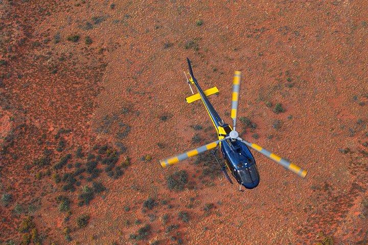 25 - Minuten Uluru und Kata Tjuta Rundflug