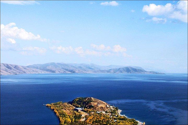 Privater halbtägiger See Sevan, Sevanavank Tour von Eriwan