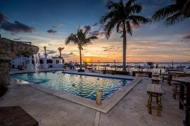 Cancun Mangrove Channel Adventure met vervoer