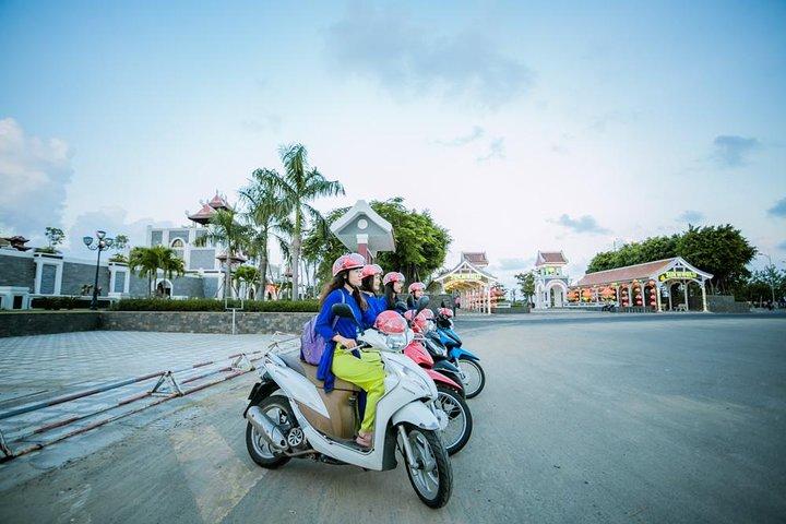Excursion de nuit Da Nang City en moto/voiture avec option croisière sur le fleuve