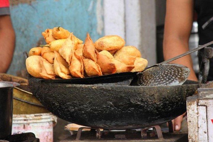 Udaipur Street Food Crawl - Visite guidée de 2 heures avec dégustation de plats locaux