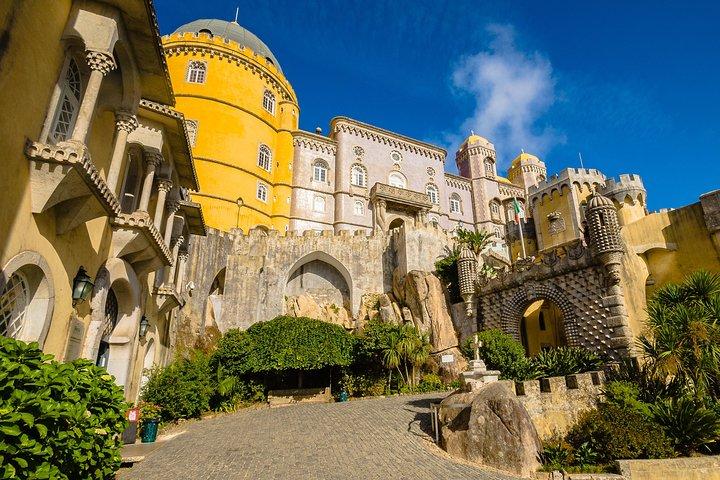 Visite de Sintra et Cascais en petit groupe avec billet