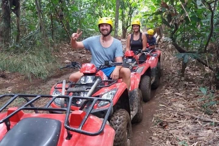 Passeio de quadriciclo com tudo incluído e rafting