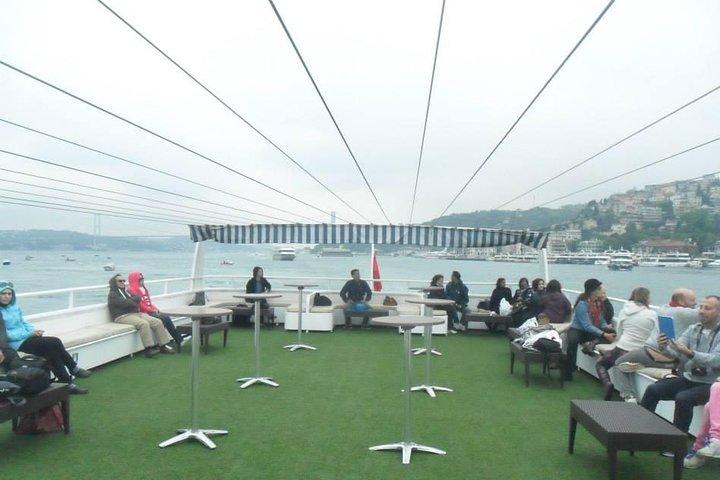 Tour in barca sul Bosforo