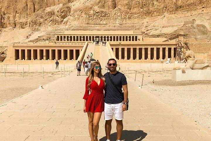 Tour de 4 días, 3 noches en el crucero Steigenberger Aswan a Luxor